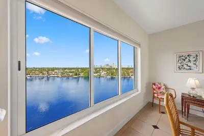 333 Sunset Dr #501, Fort Lauderdale: photo 1 of 36