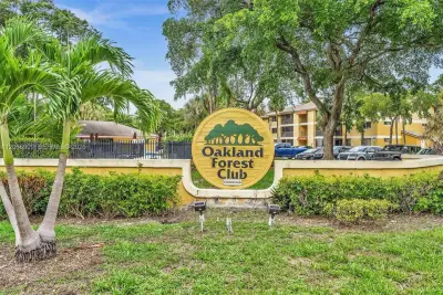 3021 N Oakland Forest Dr #208, Oakland Park: photo 1 of 27