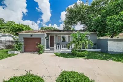 65 NW 116th St, Miami: photo 1 of 76