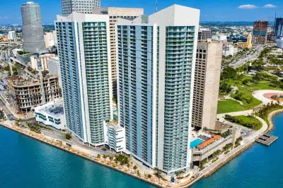 325 S Biscayne Blvd #3314, Miami: photo 1 of 29