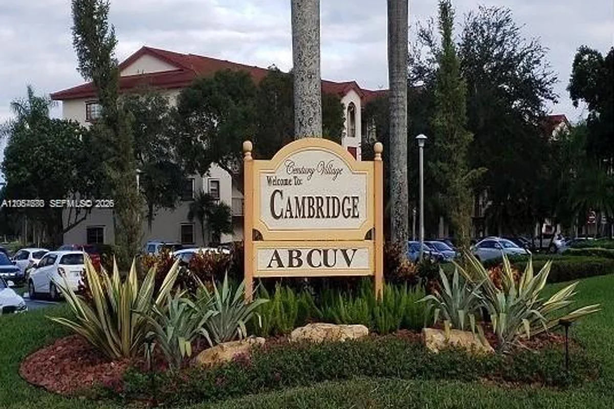 1101 SW 128th Ter #301C, Pembroke Pines: photo 1 of 18
