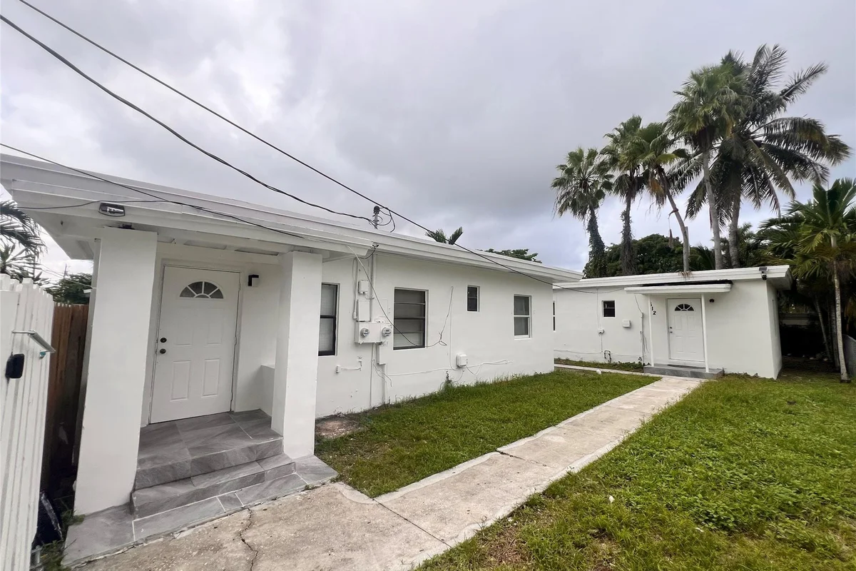 612 NW 6th Ct #2, Hallandale Beach: photo 1 of 3