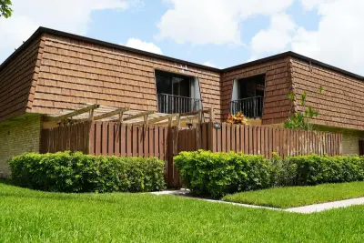 1905 19th Ln, Lake Worth: photo 1 of 30