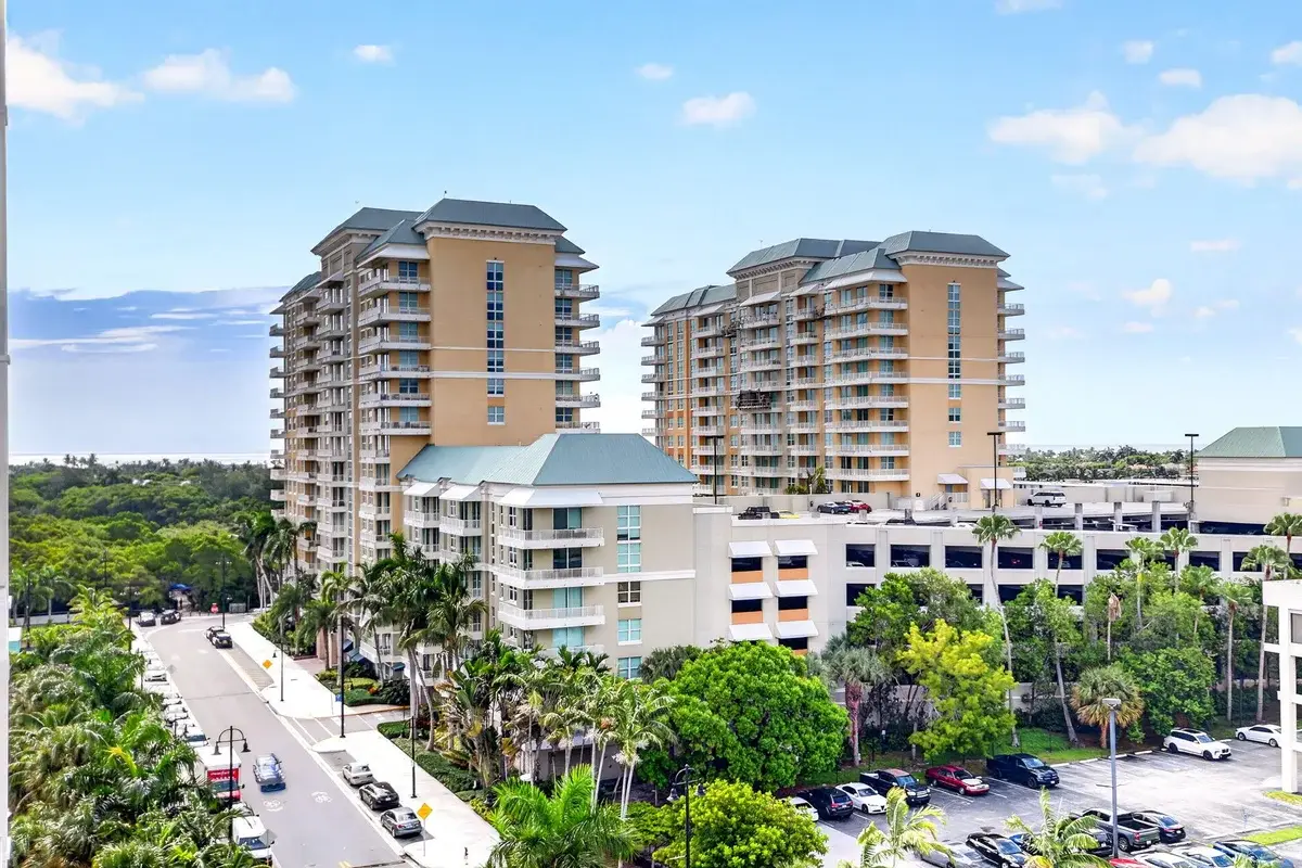 350 N Federal Hwy #813, Boynton Beach: photo 1 of 53