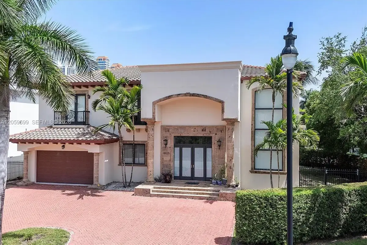 18825 N Bay Rd, Sunny Isles Beach: photo 1 of 13