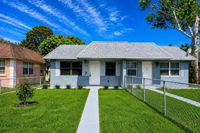 1628 NW 8th Ave, Fort Lauderdale: photo 1 of 17