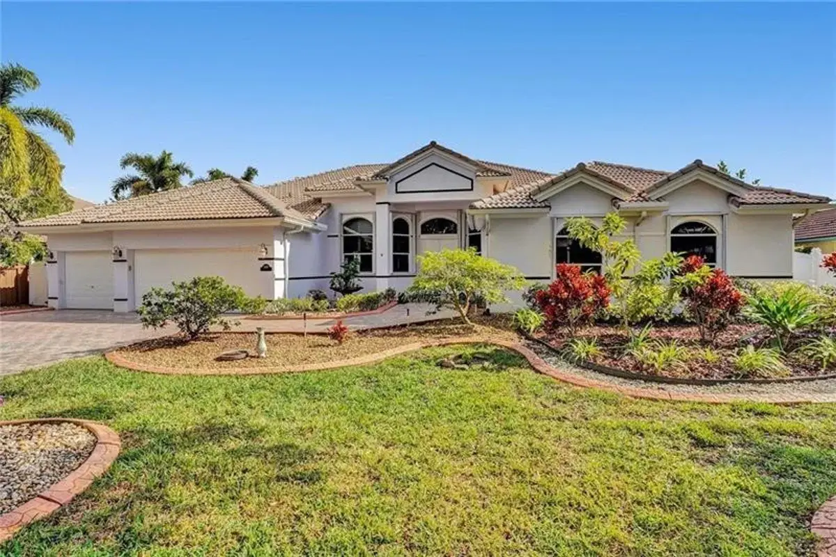 2030 SW 62nd Ave, Plantation: photo 1 of 51