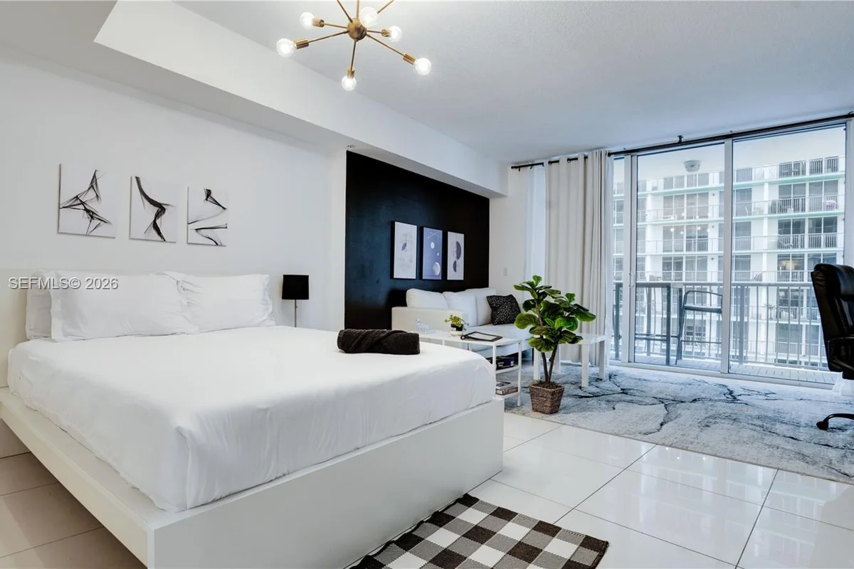 1750 N Bayshore #2507, Miami: photo 1 of 15