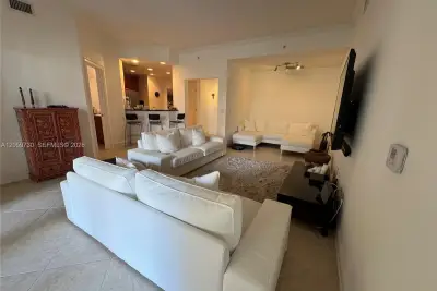 16100 Emerald Estates Dr #278, Weston: photo 1 of 15
