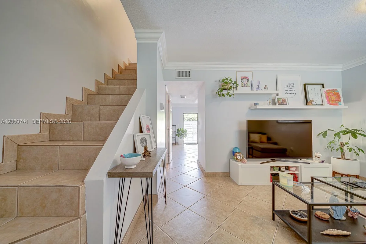 5555 Ludlam Rd #106, South Miami: photo 1 of 25