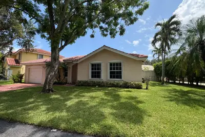 3572 Sahara Springs Blvd, Pompano Beach: photo 1 of 20