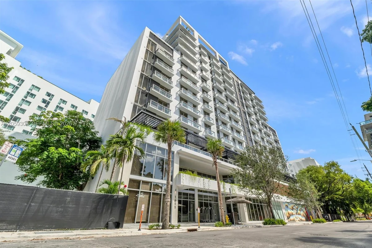 1611 SW 2nd Ave #713, Miami: photo 1 of 41
