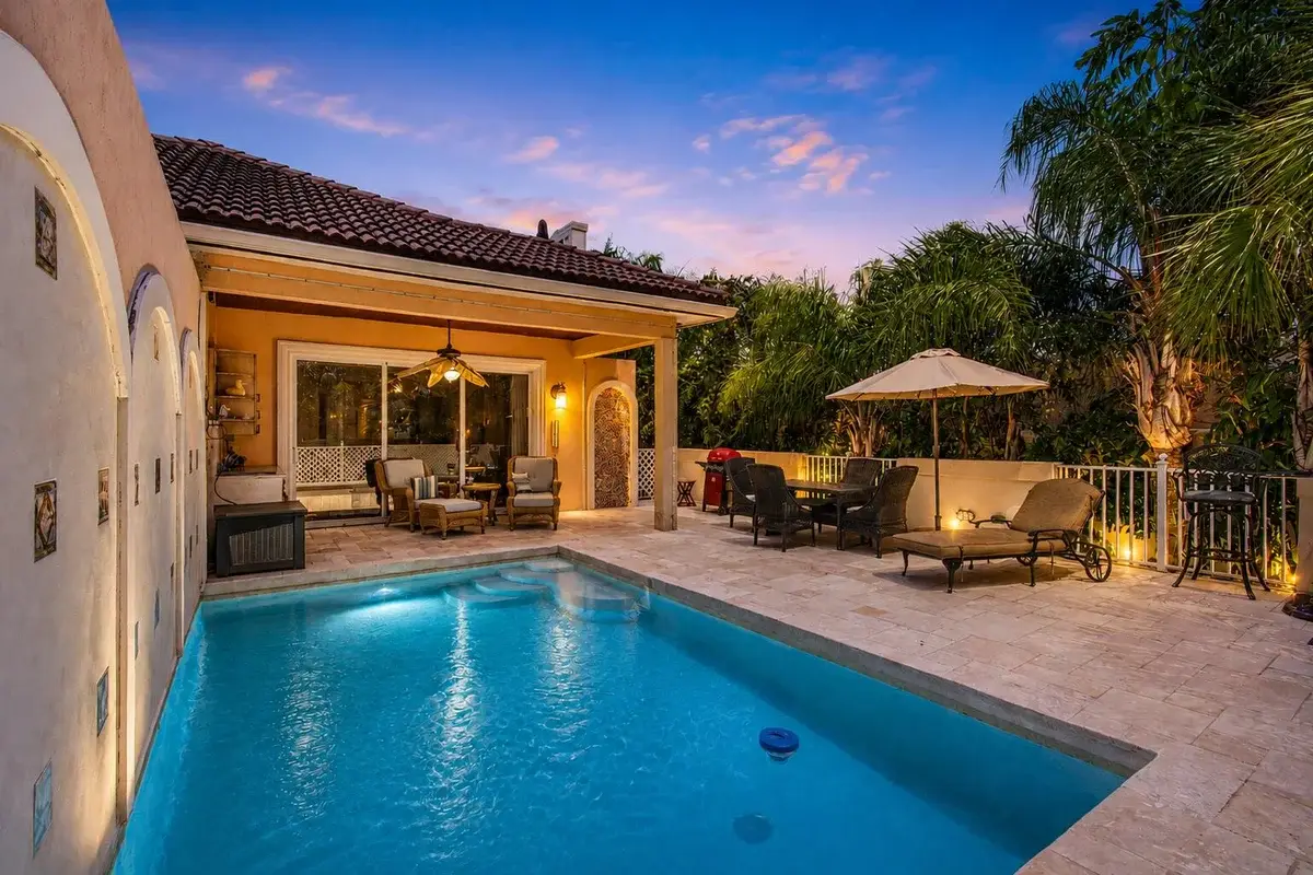 113 NW 1st Ave, Delray Beach: photo 1 of 65