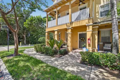 128 W Royal Palm Cir #101, Jupiter: photo 1 of 74