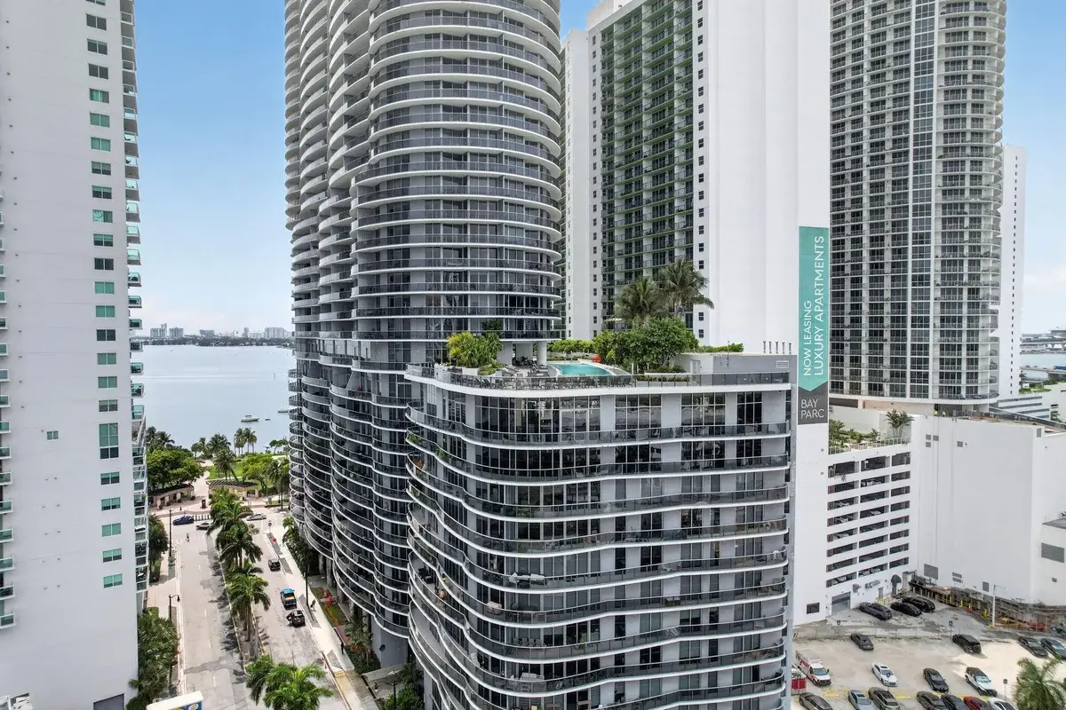 488 NE 18th St #1515, Miami: photo 1 of 73