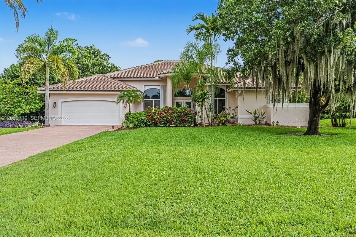 9825 Hindel Ct, Boynton Beach: photo 1 of 53