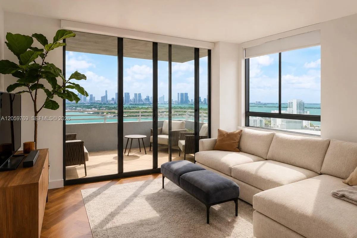 1330 W Ave #2601, Miami Beach: photo 1 of 38