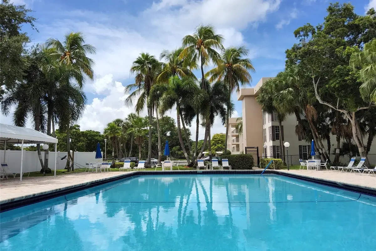 3151 S Palm Aire Dr #301, Pompano Beach: photo 1 of 15