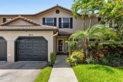 9153 Vineyard Lake Dr, Plantation: photo 1 of 44