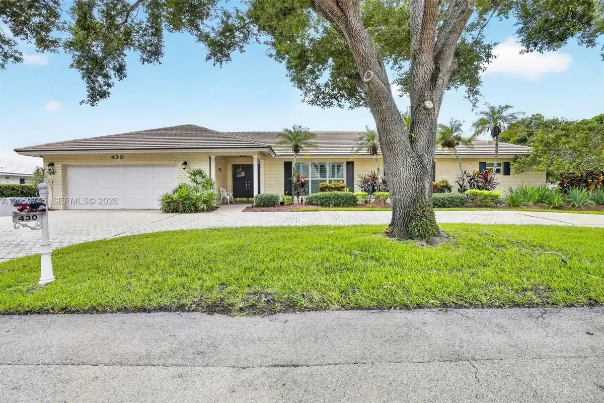 430 NW 130 Ave, Plantation: photo 1 of 6