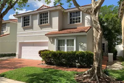 818 Garnet Cir, Weston: photo 1 of 17