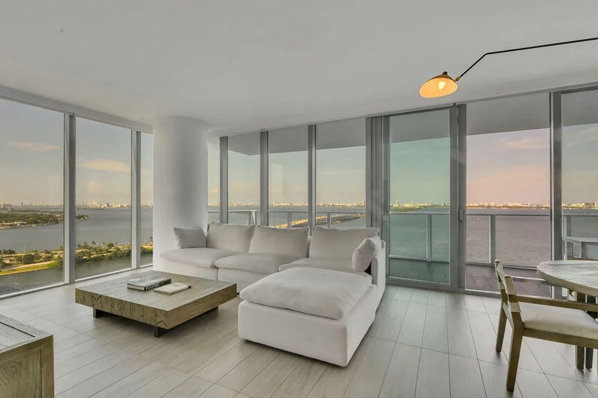 3131 NE 7th Ave #2206, Miami: photo 1 of 39