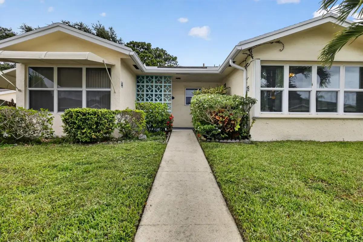 5073 Lakefront Blvd #B, Delray Beach: photo 1 of 23