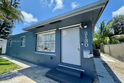 2130 Plunkett Ct, Hollywood: photo 1 of 11