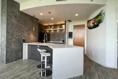 335 SE 6th Ave #402, Delray Beach: photo 1 of 23