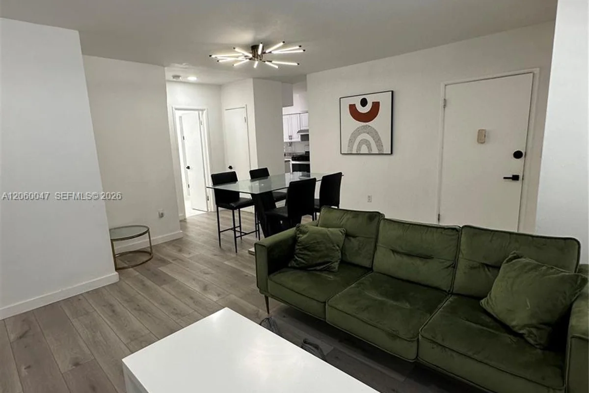316 Surfside Blvd #1, Surfside: photo 1 of 11
