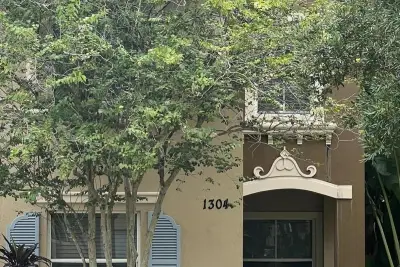 2920 Hidden Hills Rd #1304, West Palm Beach: photo 1 of 14