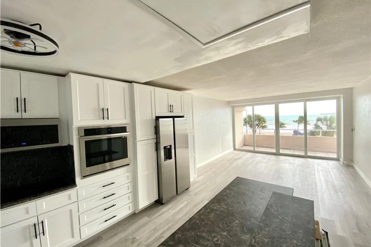 345 N Fort Lauderdale Beach Blvd #204, Fort Lauderdale: photo 1 of 16