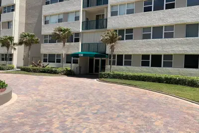 1237 S Hillsboro Mile N #601, Hillsboro Beach: photo 1 of 4