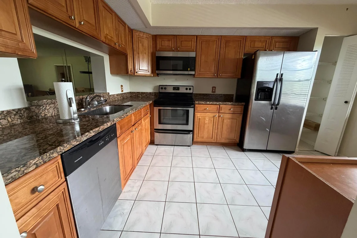 12650 SW 6th St #307K, Pembroke Pines: photo 1 of 12