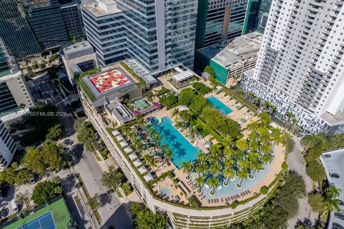 1435 Brickell Ave #3212, Miami: photo 1 of 38