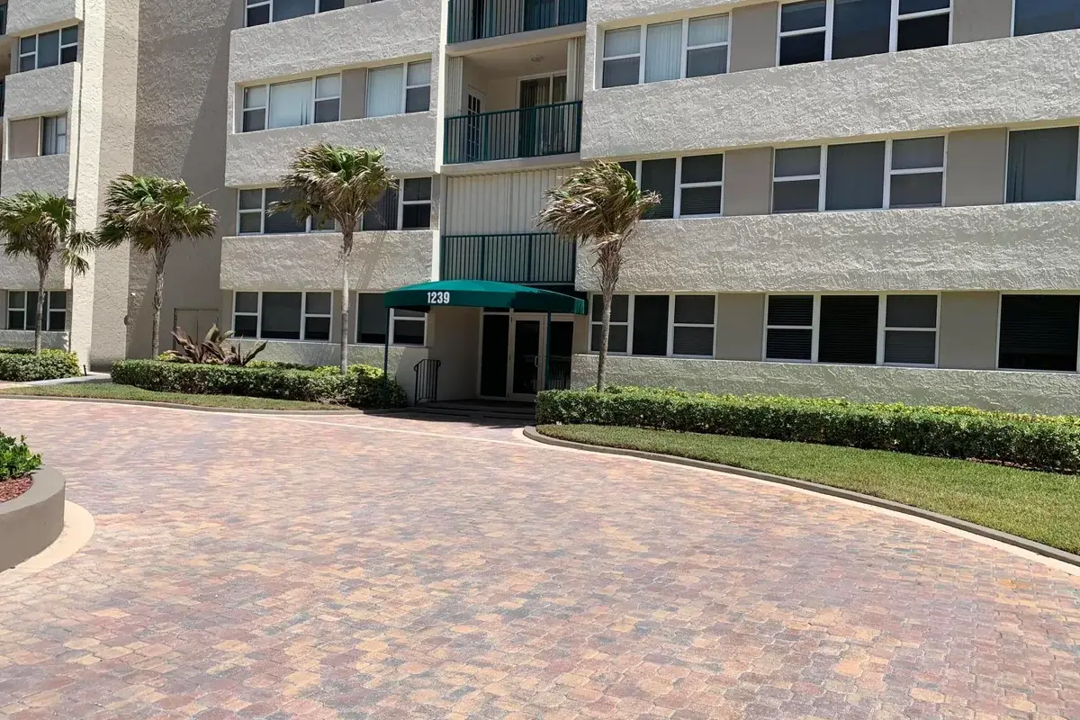 1237 S Hillsboro Mile N #601, Hillsboro Beach: photo 1 of 5