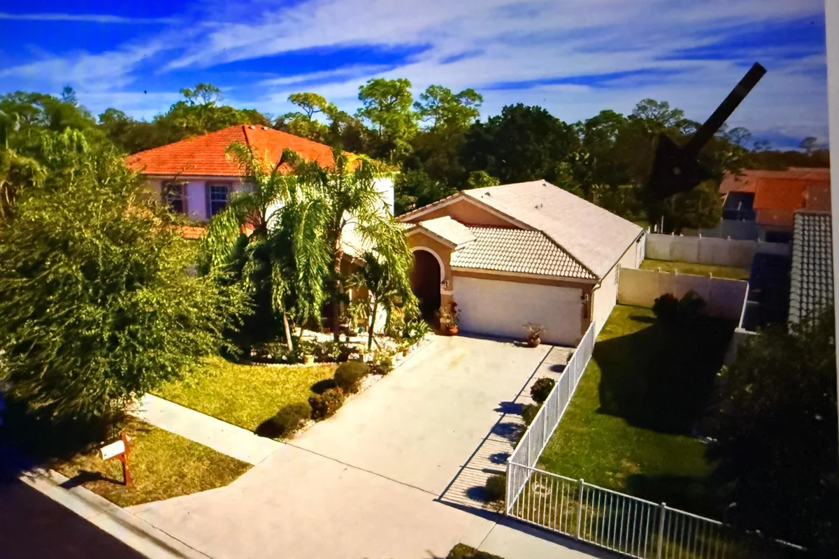 139 Preserve Dr, Royal Palm Beach: photo 1 of 53