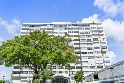 3 Island Ave #09L, Miami Beach: photo 1 of 12