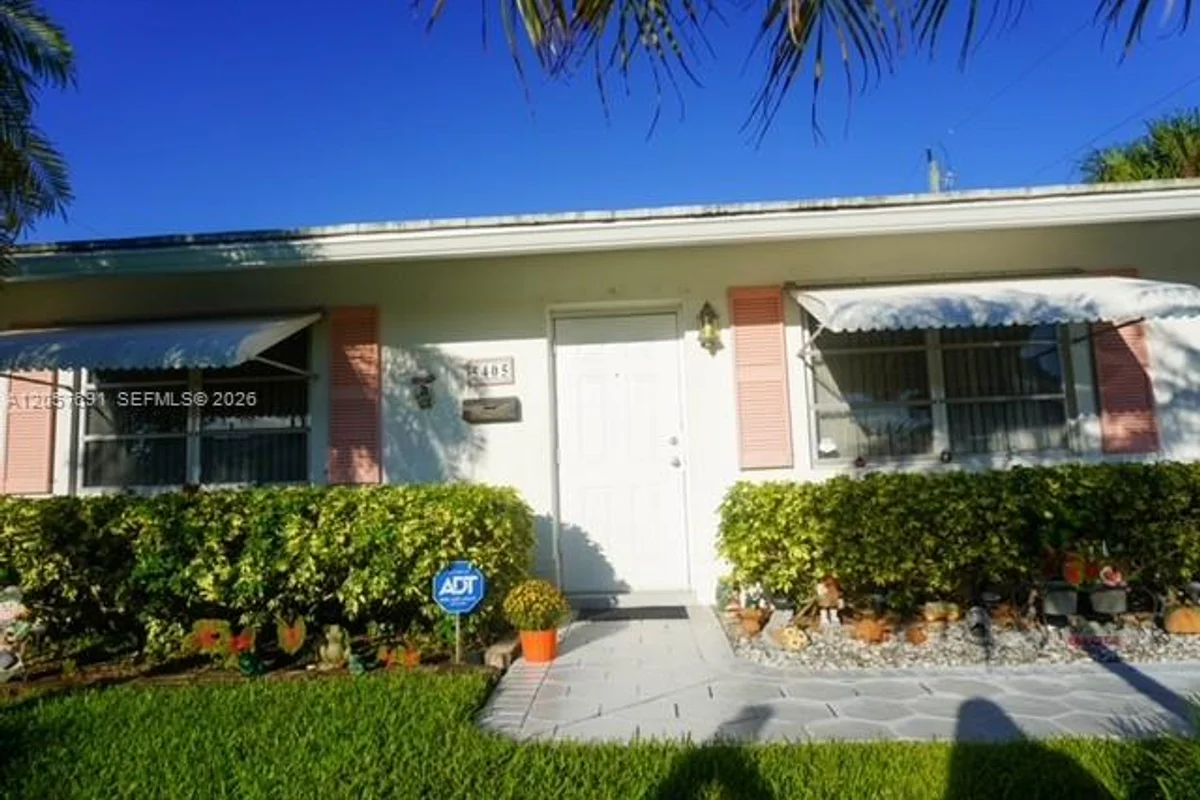 5405 NW 23rd Ter, Tamarac: photo 1 of 51