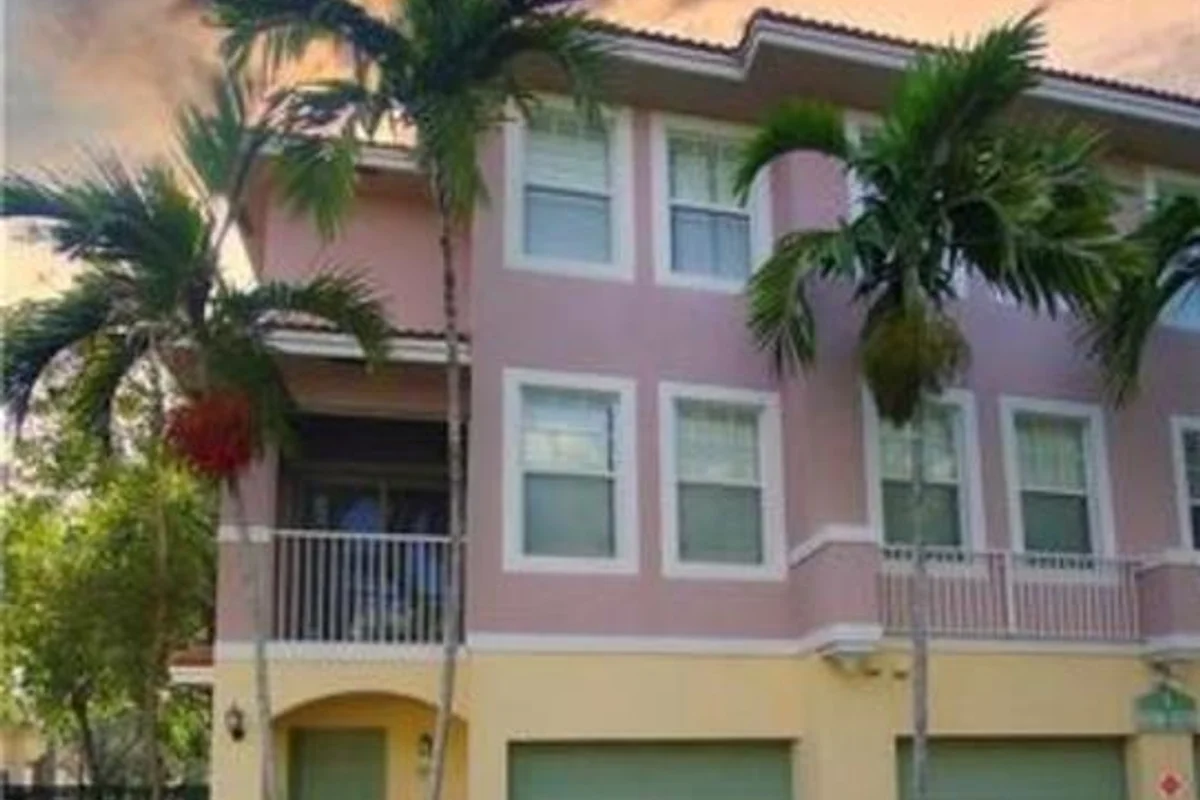 6540 W Sample Rd, Coral Springs: photo 1 of 28