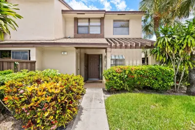 3952 Cocoplum Cir #3646, Coconut Creek: photo 1 of 23
