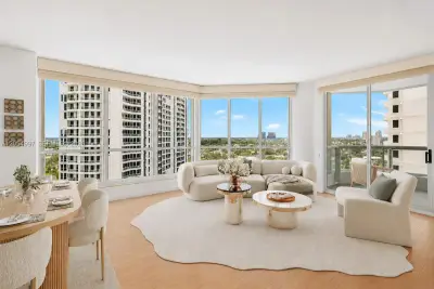 21150 Point Pl #1605, Aventura: photo 1 of 45