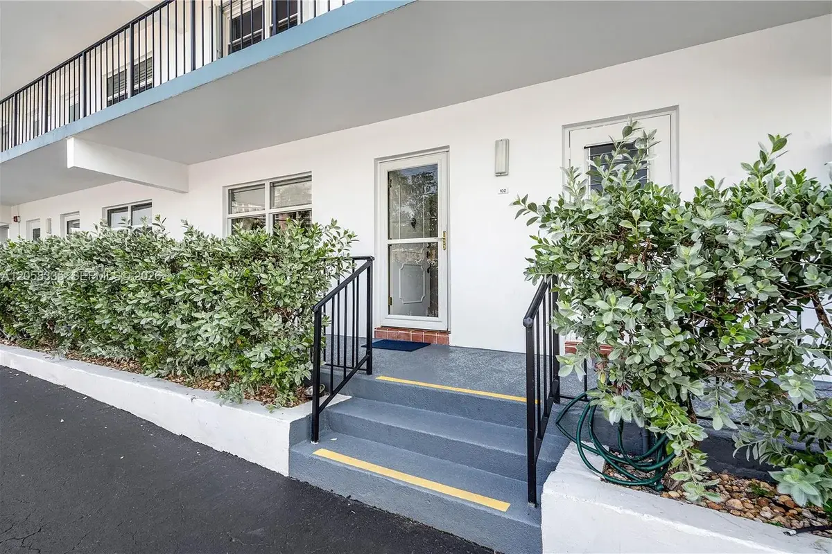 1501 S Ocean Blvd #102, Lauderdale-by-the-Sea: photo 1 of 35