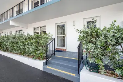 1501 S Ocean Blvd #102, Lauderdale-by-the-Sea: photo 1 of 35