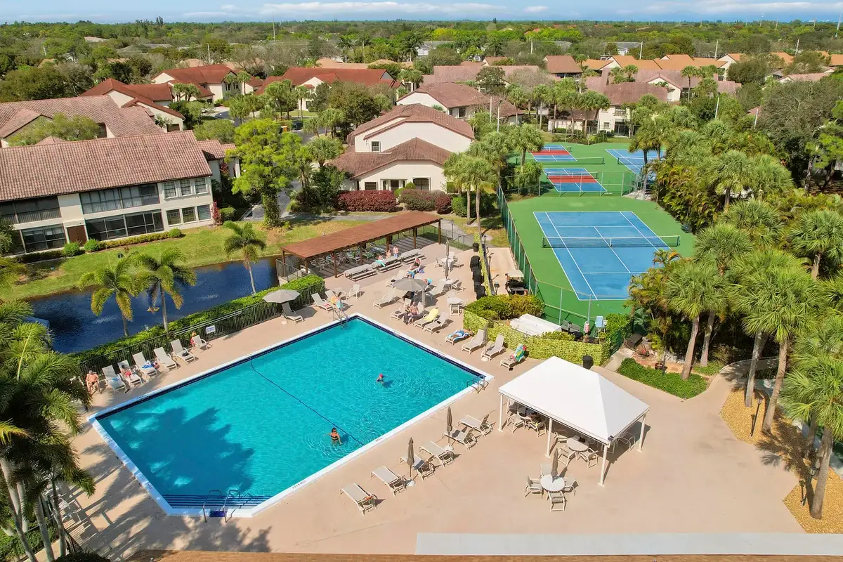 3254 Jog Park Dr, Lake Worth: photo 1 of 27