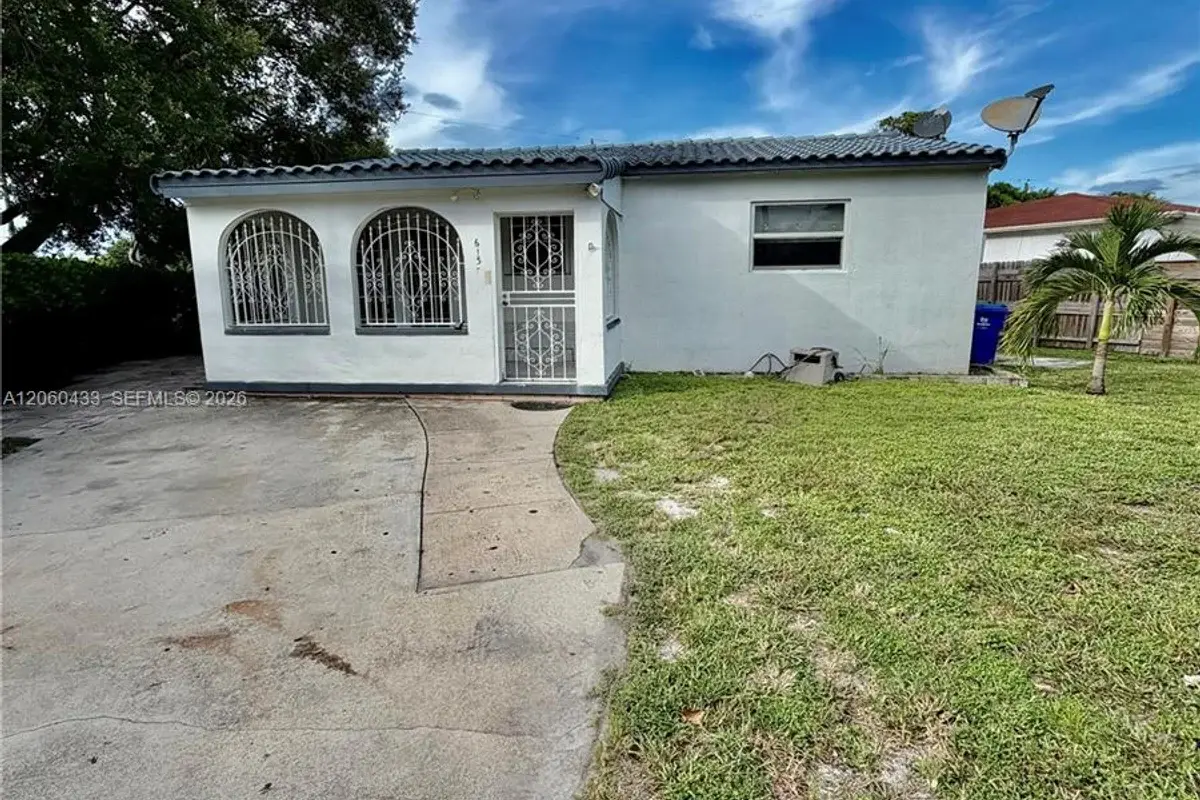 6137 SW 20th Ct Ab #A, Miramar: photo 1 of 4