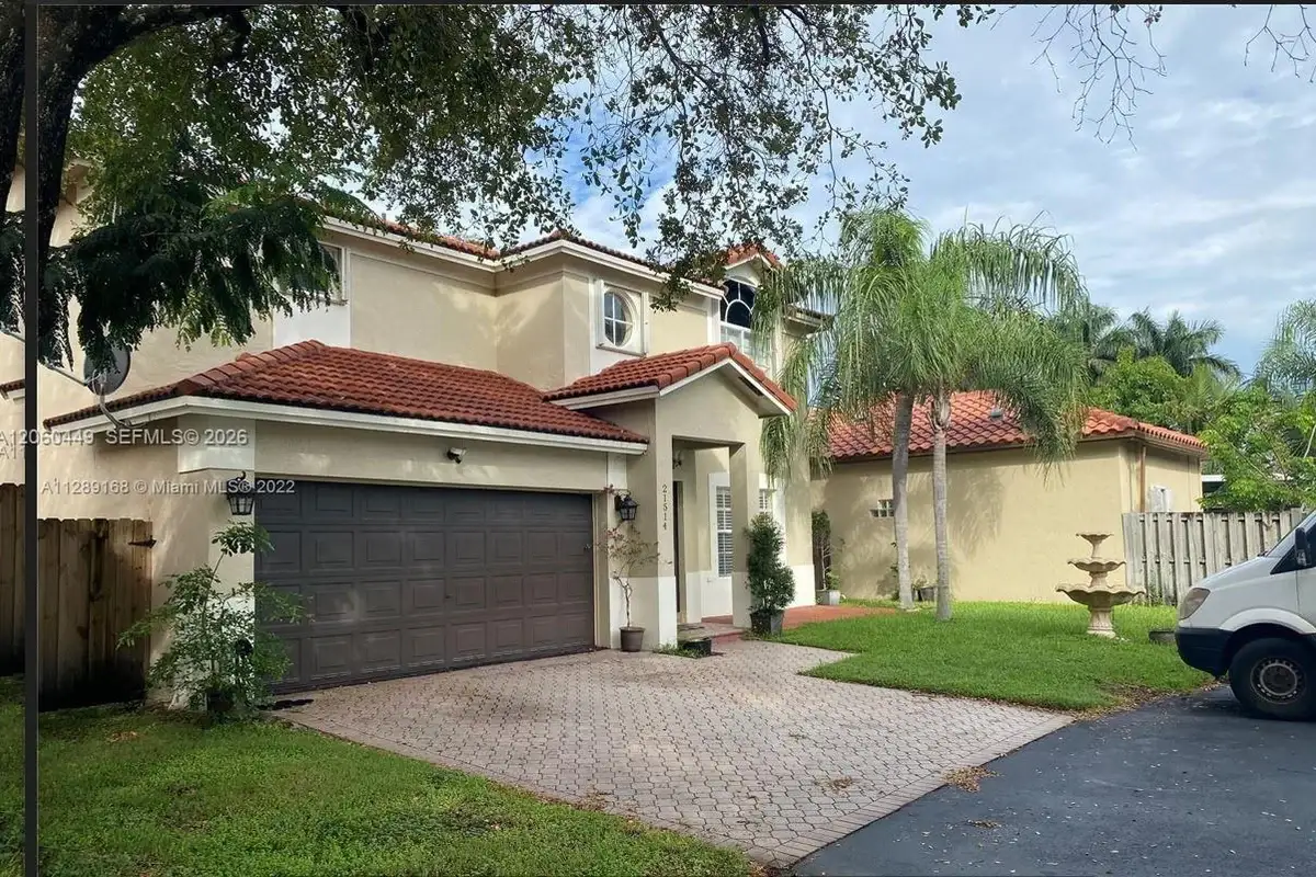 21514 SW 90th Ave, Cutler Bay: photo 1 of 15
