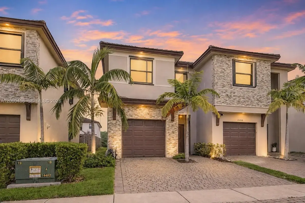 25158 SW 108th Ave, Homestead: photo 1 of 19
