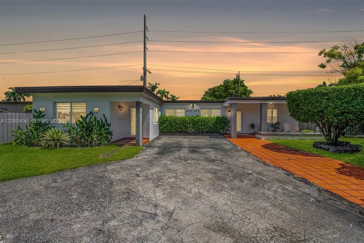 400 Central Blvd, Miami: photo 1 of 39
