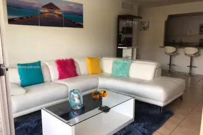4140 NW 79th Ave #2D, Doral: photo 1 of 11